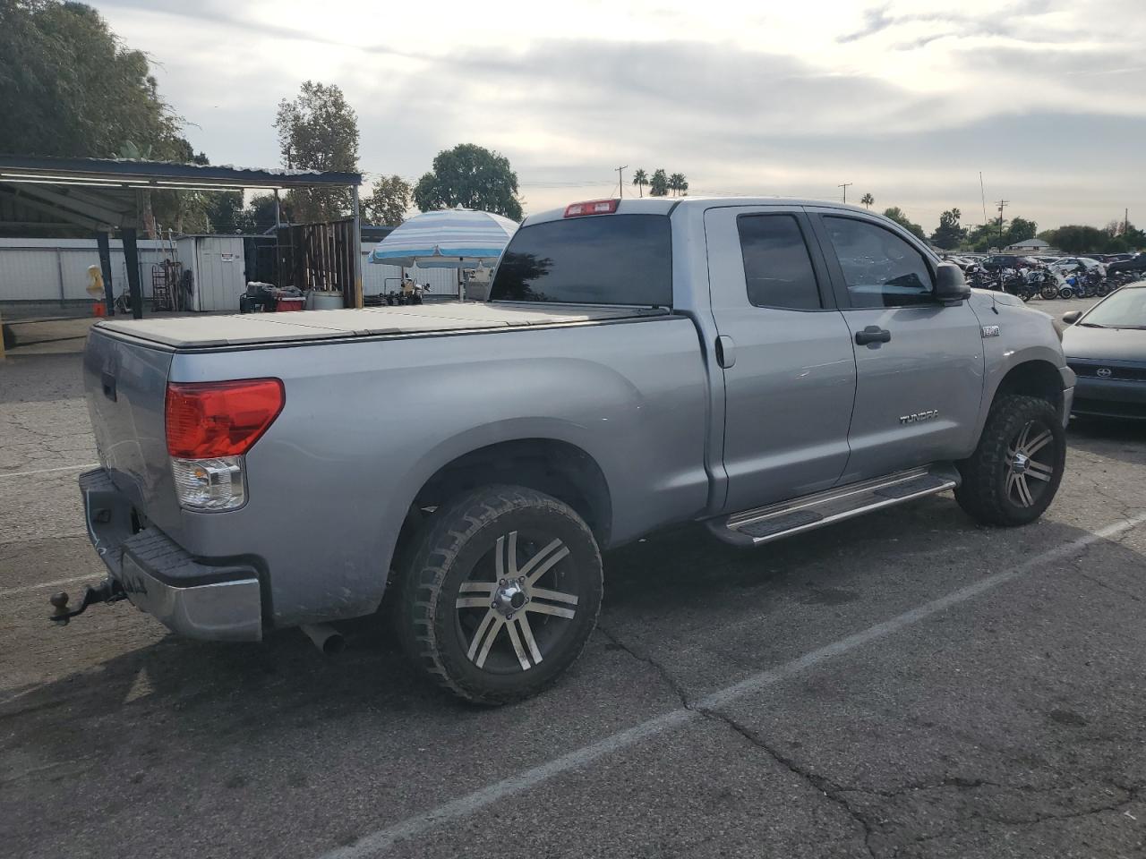 Toyota Tundra Double Cab Sr5