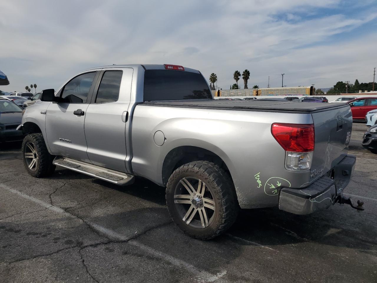 Toyota Tundra Double Cab Sr5