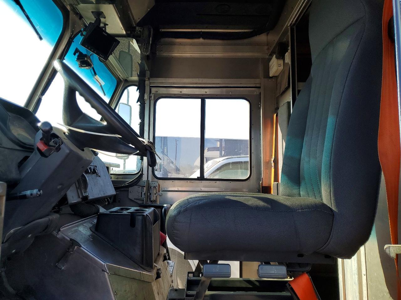 Freightliner Chassis M Line Walk-in Van