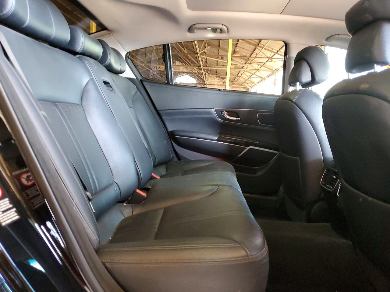 Kia K900 Premium