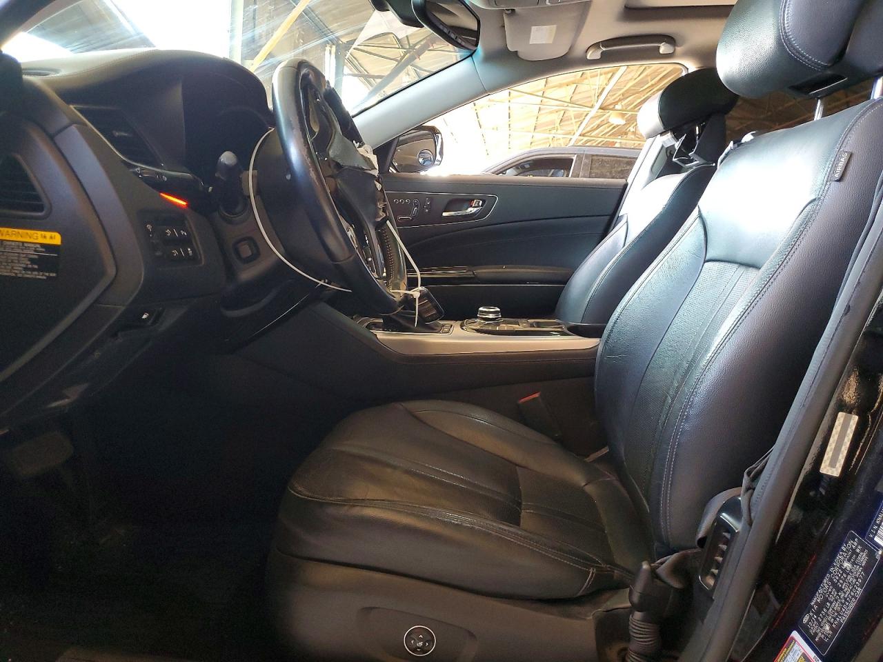 Kia K900 Premium