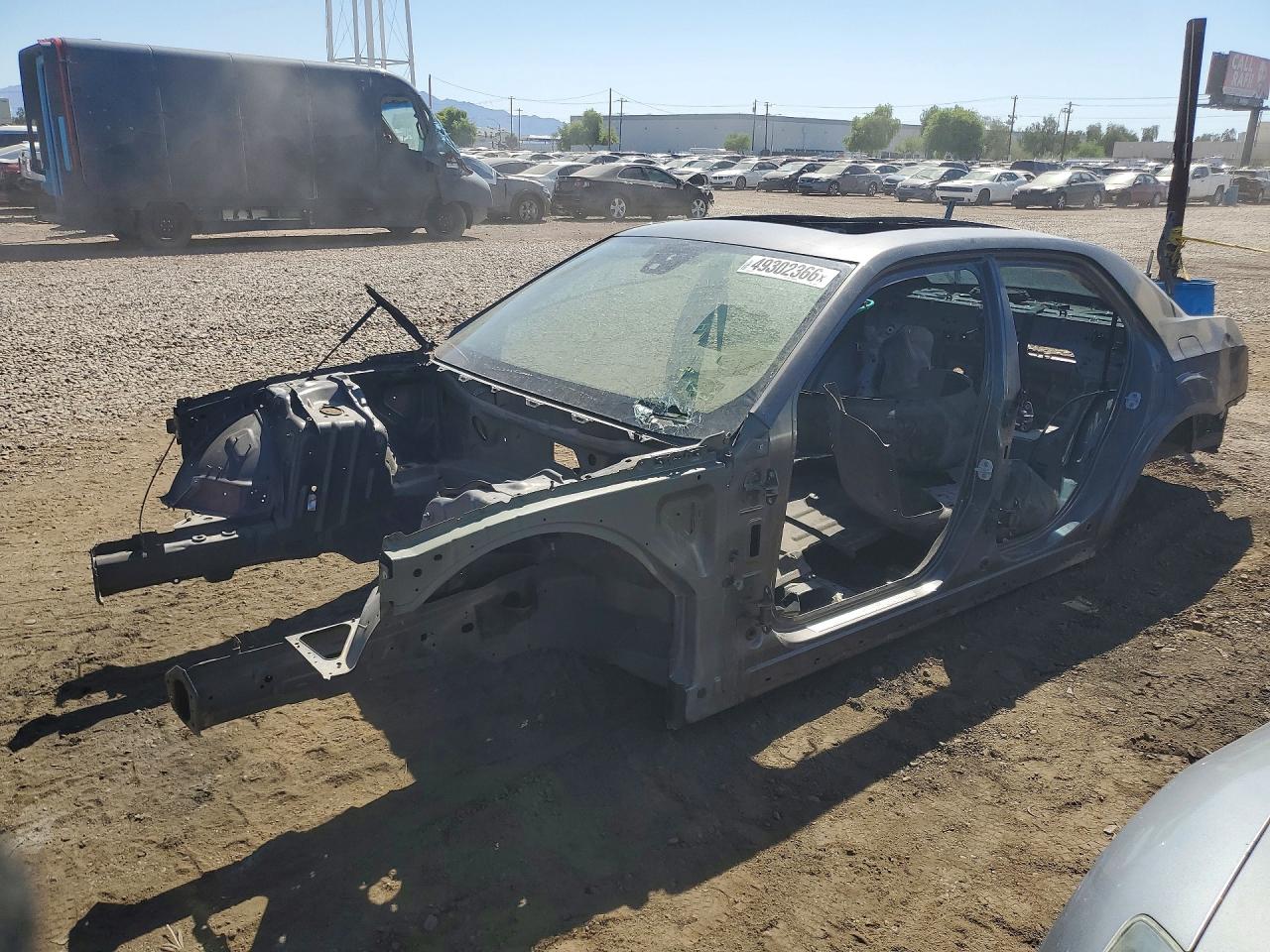 Salvage Chrysler 300 Image