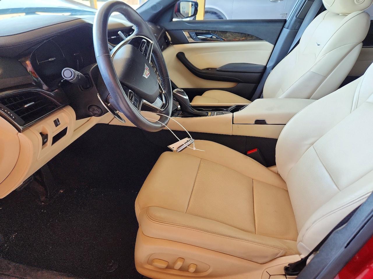 Cadillac CTS Luxury