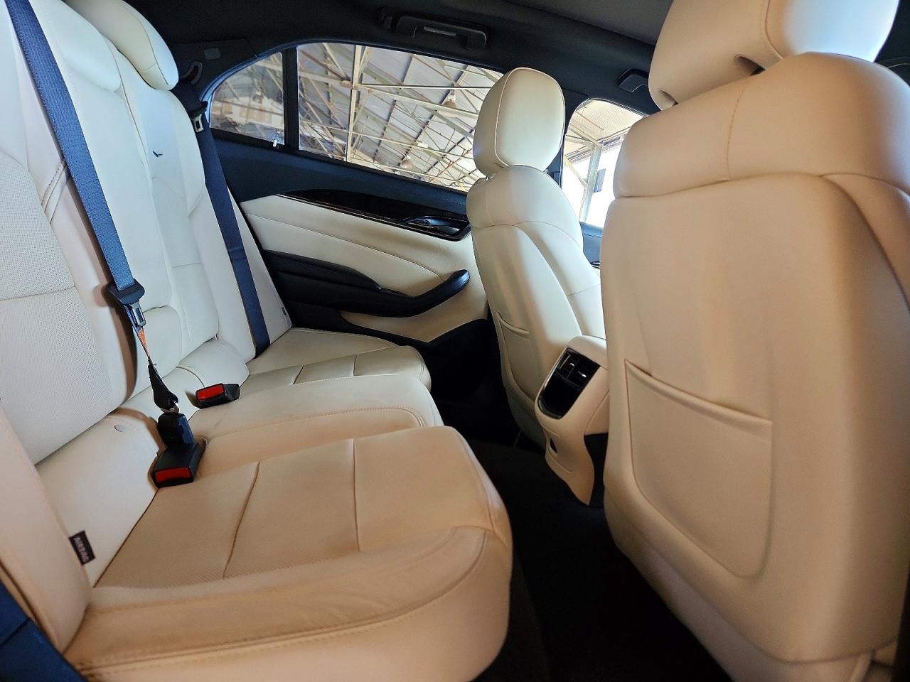 Cadillac CTS Luxury