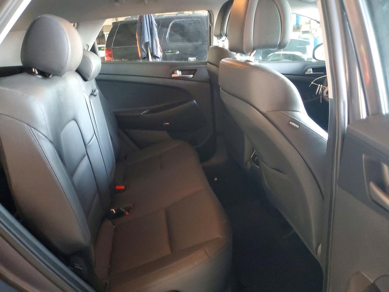 Hyundai TUCSON Sel Plus
