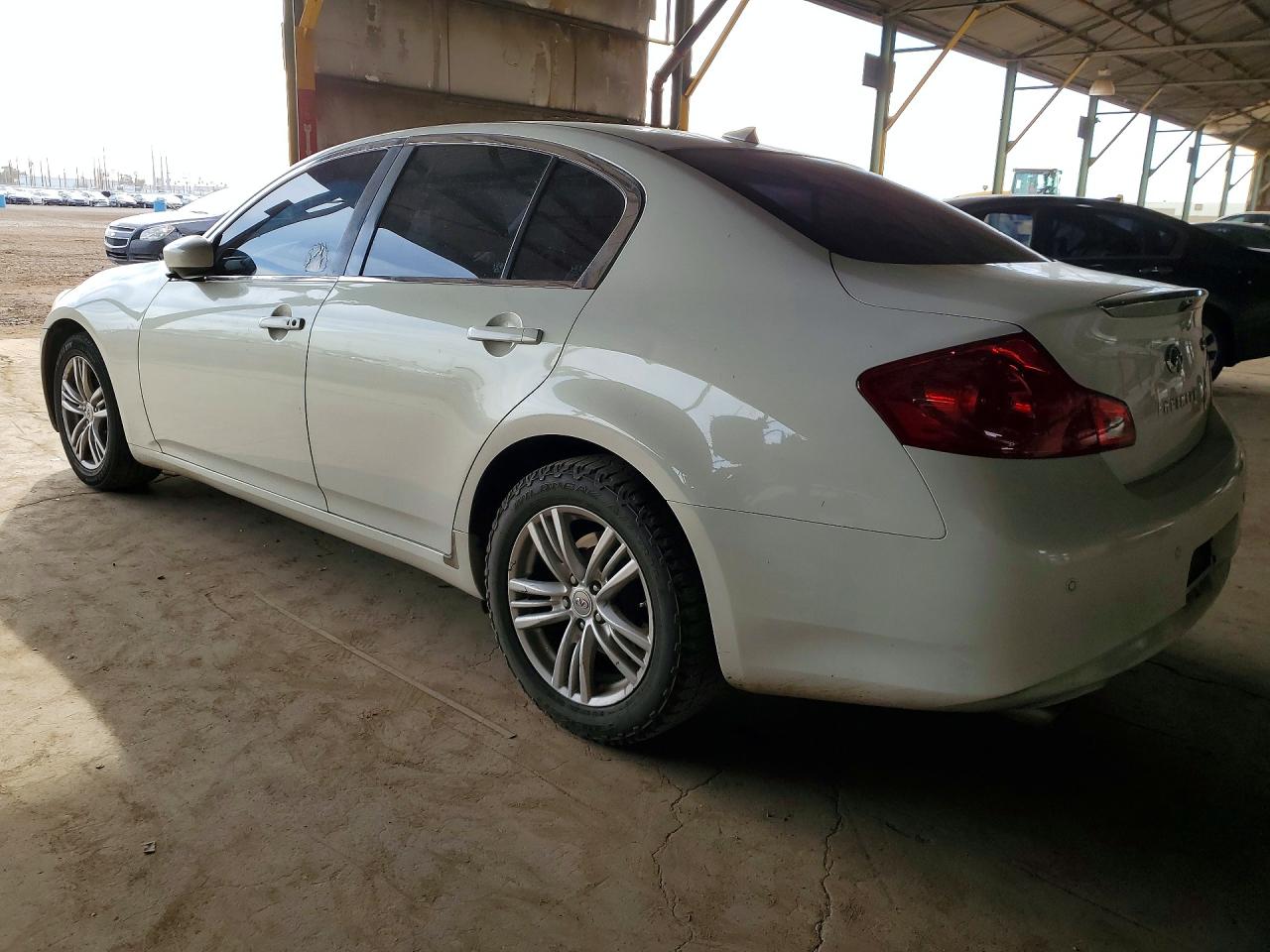 INFINITI G37 X