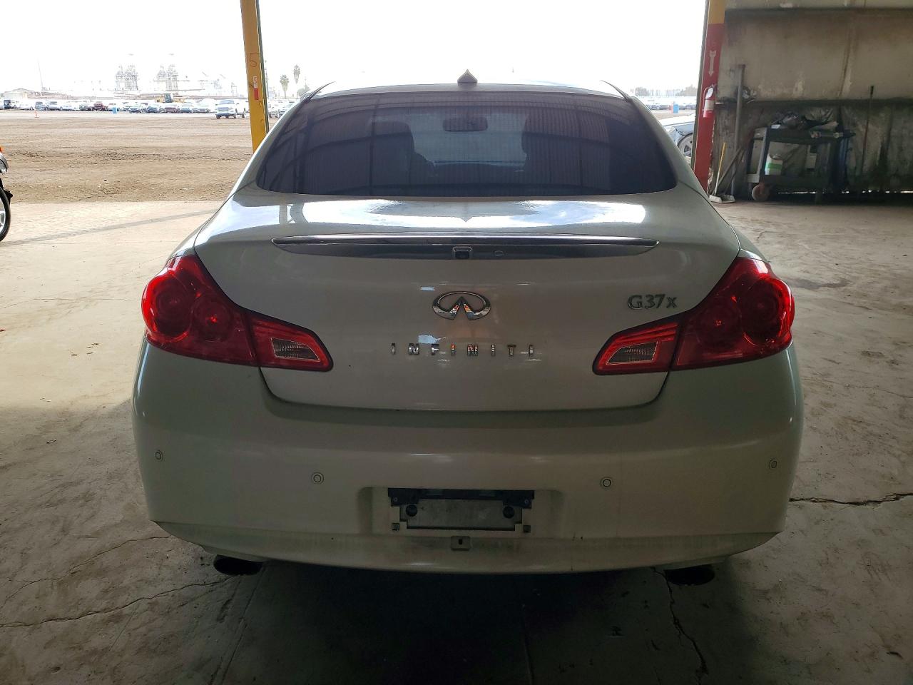 INFINITI G37 X