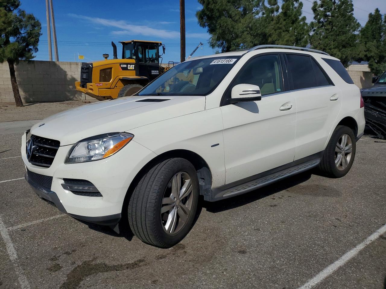 Salvage Mercedes-Benz M-Class Image