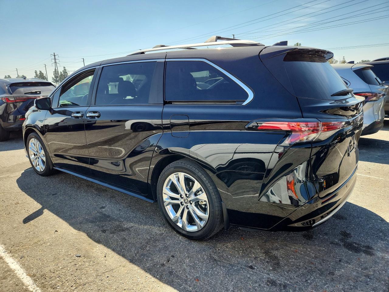 Toyota Sienna Platinum 7-passenger