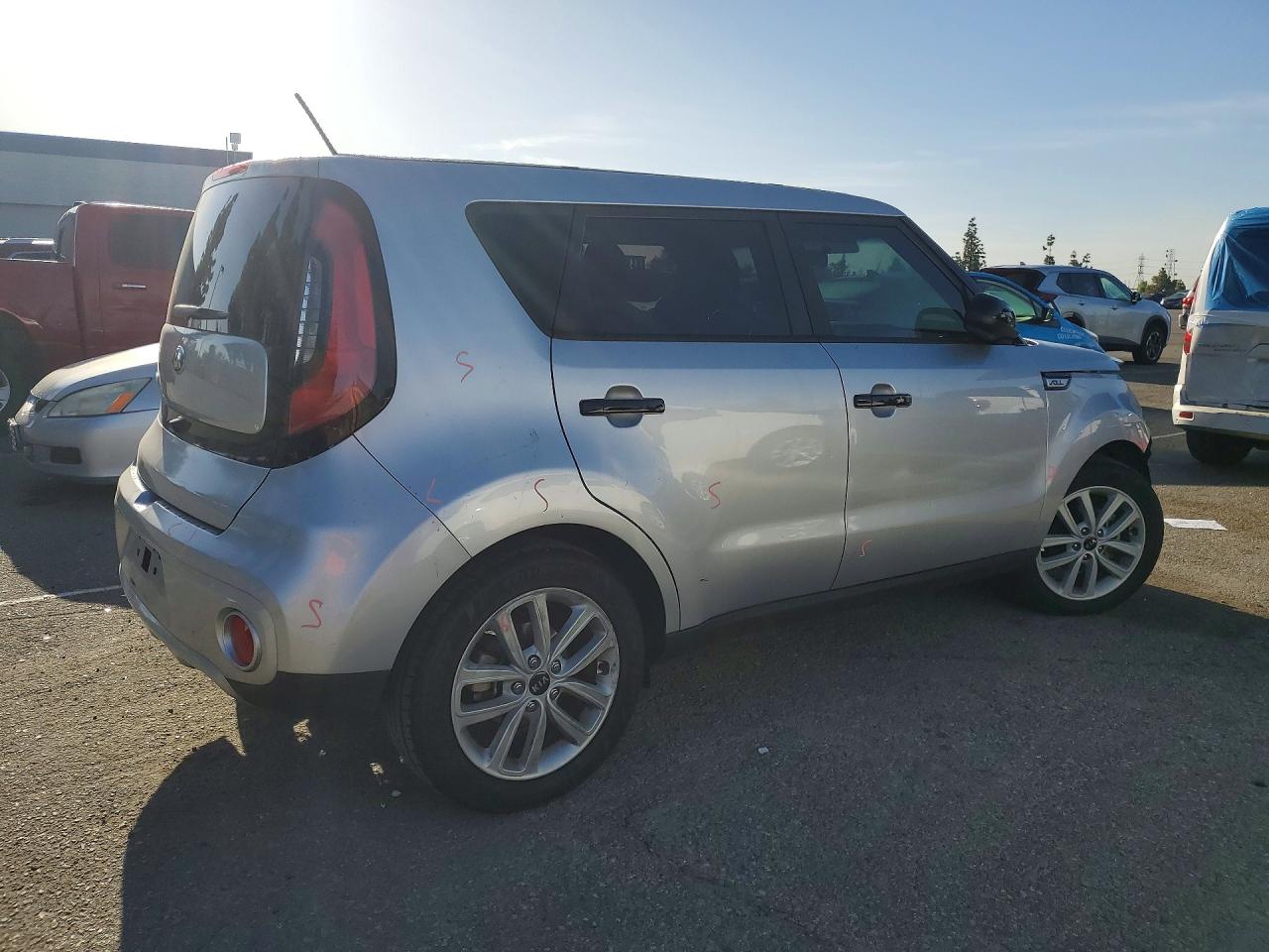 Kia Soul +