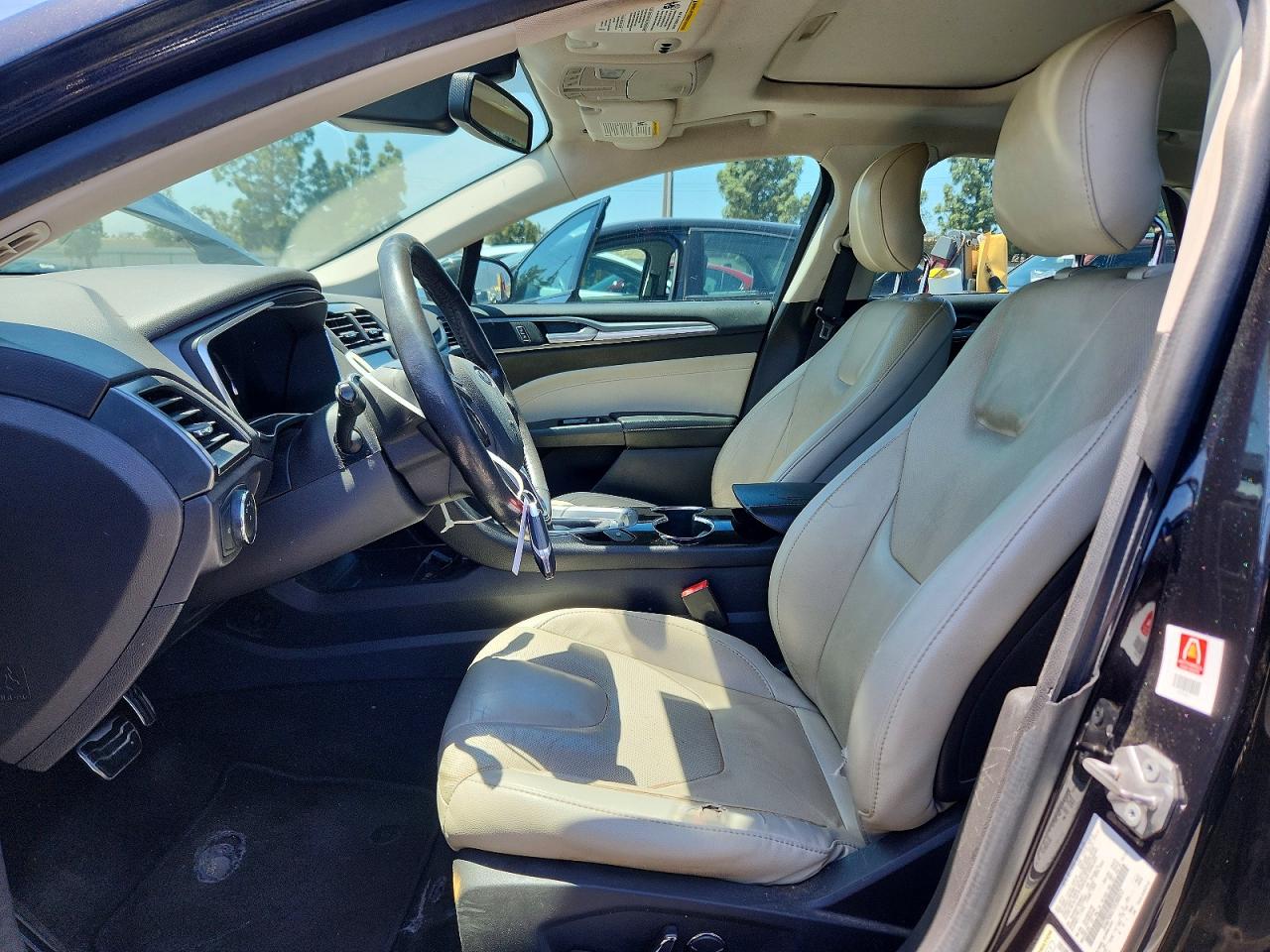 Ford Fusion Titanium Hev