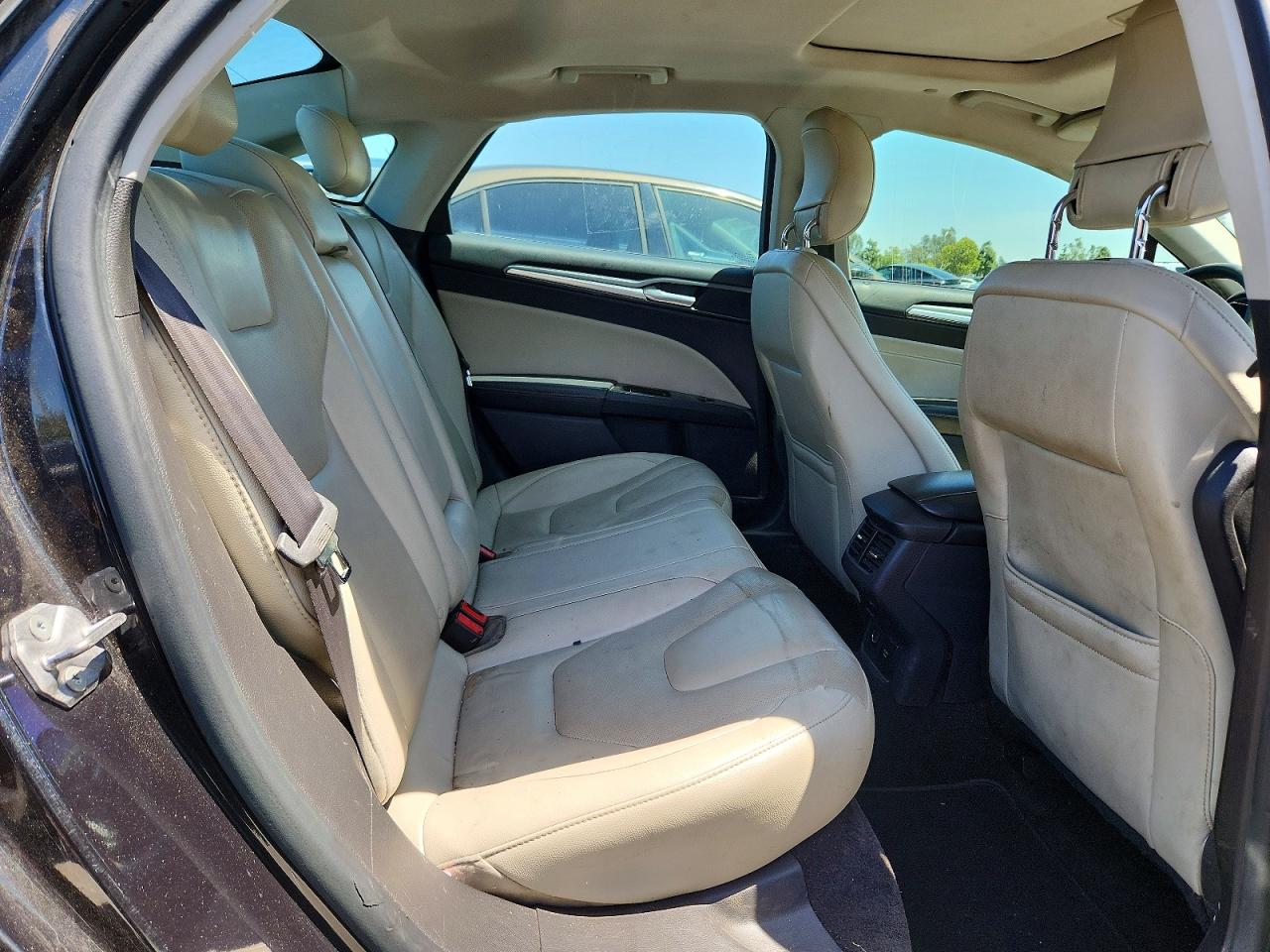 Ford Fusion Titanium Hev