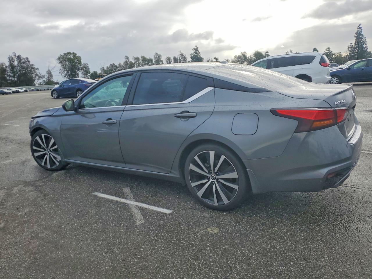 Nissan Altima Sr