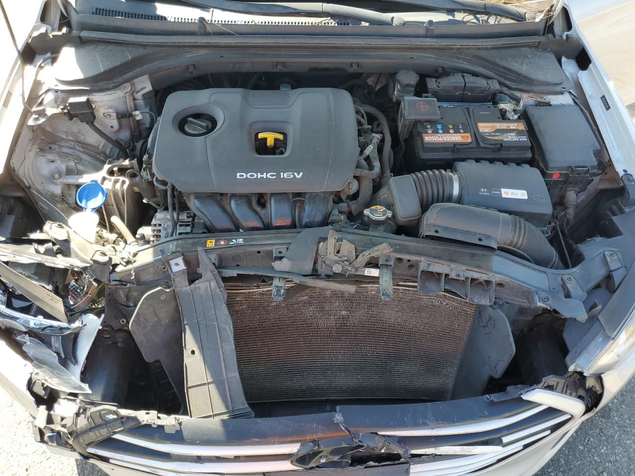 Hyundai ELANTRA Sel