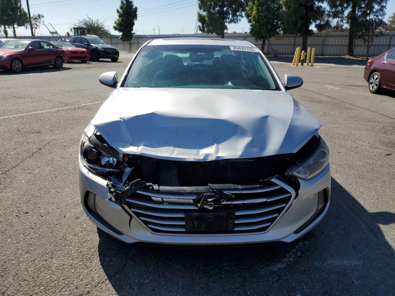 Hyundai ELANTRA Sel