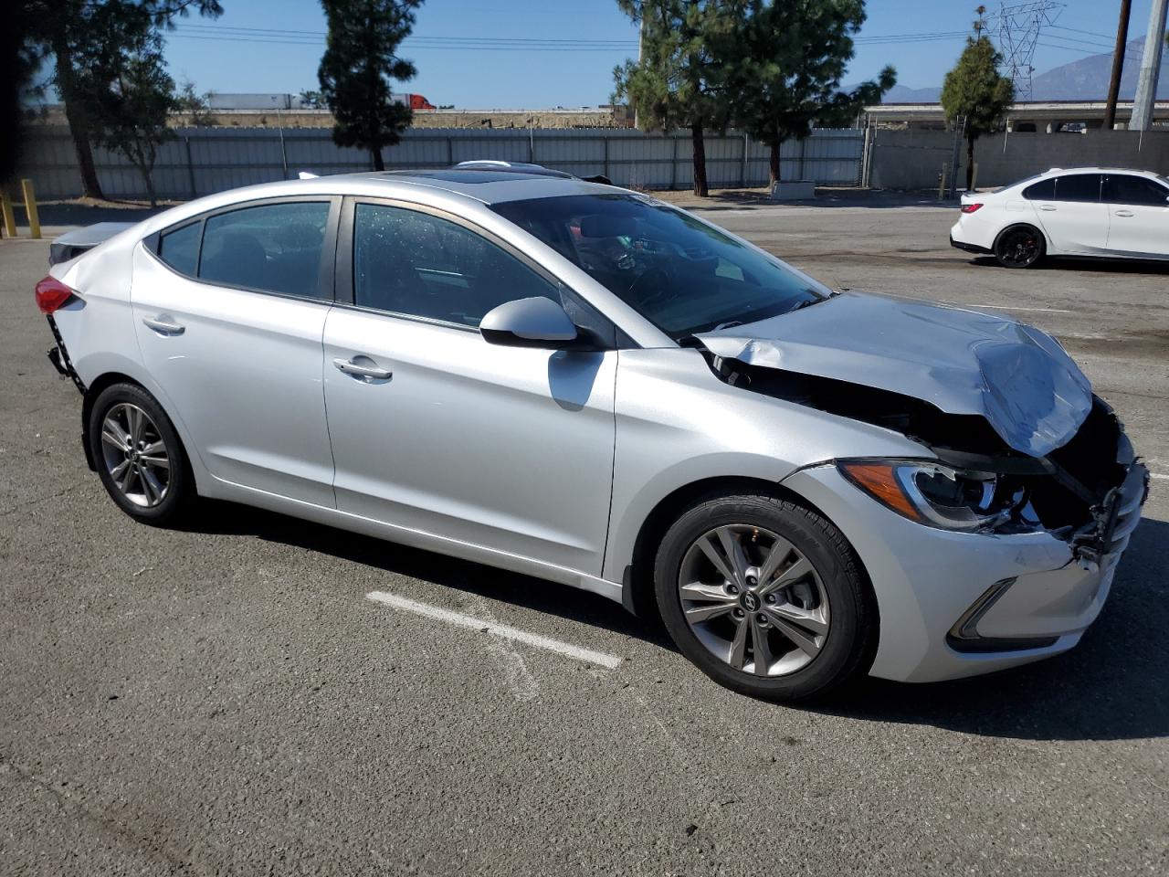 Hyundai ELANTRA Sel