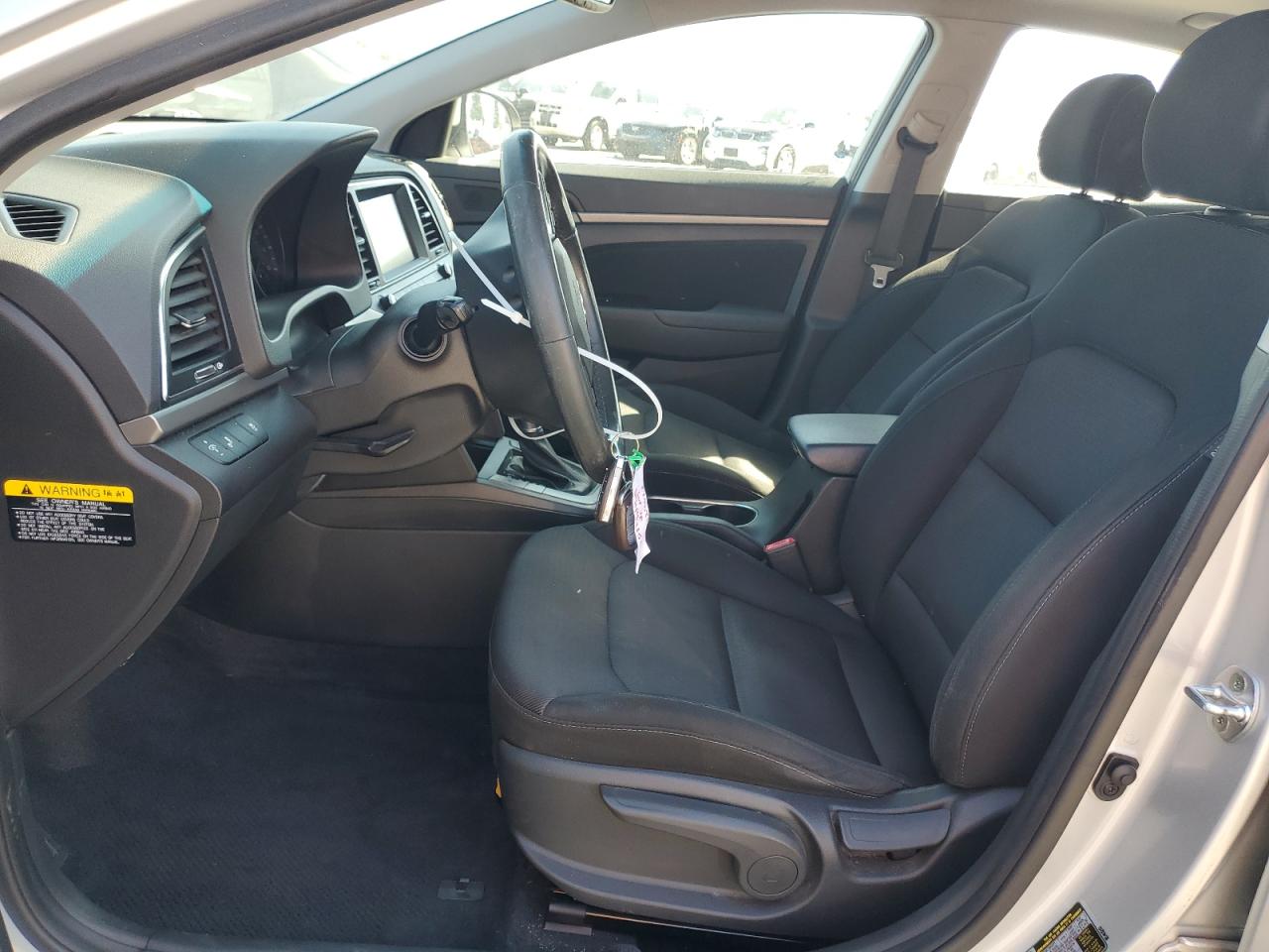 Hyundai ELANTRA Sel