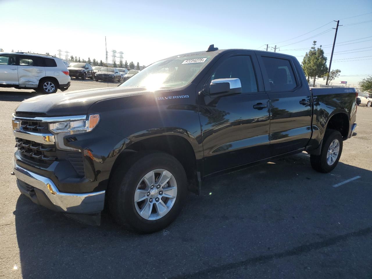Salvage Chevrolet Silverado Image