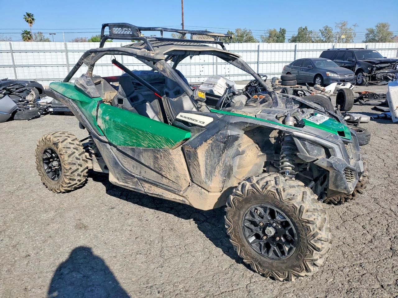 Salvage Can-Am Maverick X3 Image
