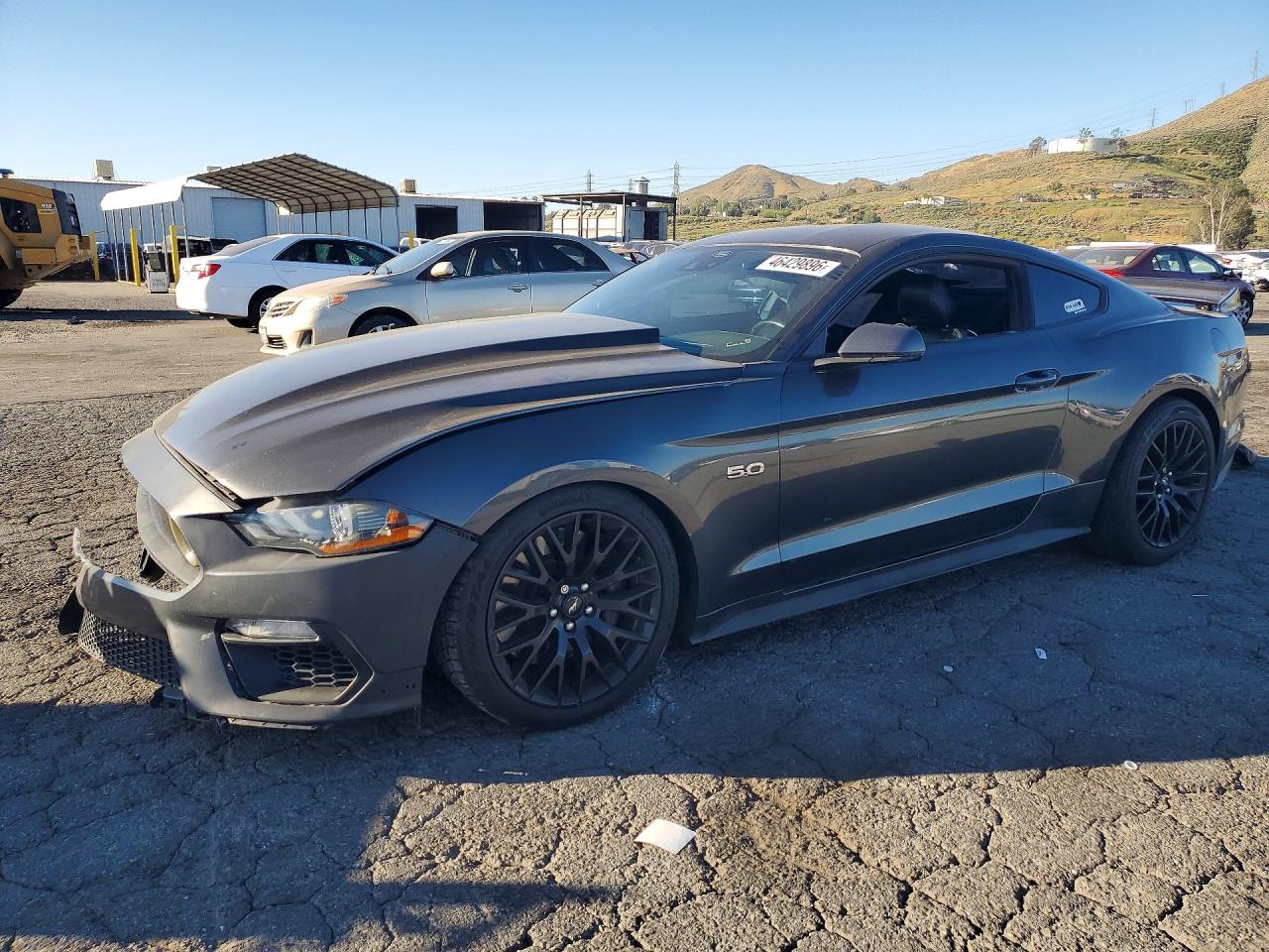Salvage Ford Mustang Image