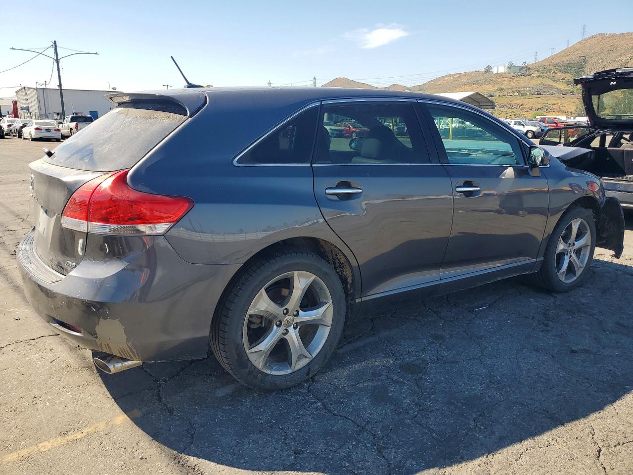 Toyota Venza Awd V6