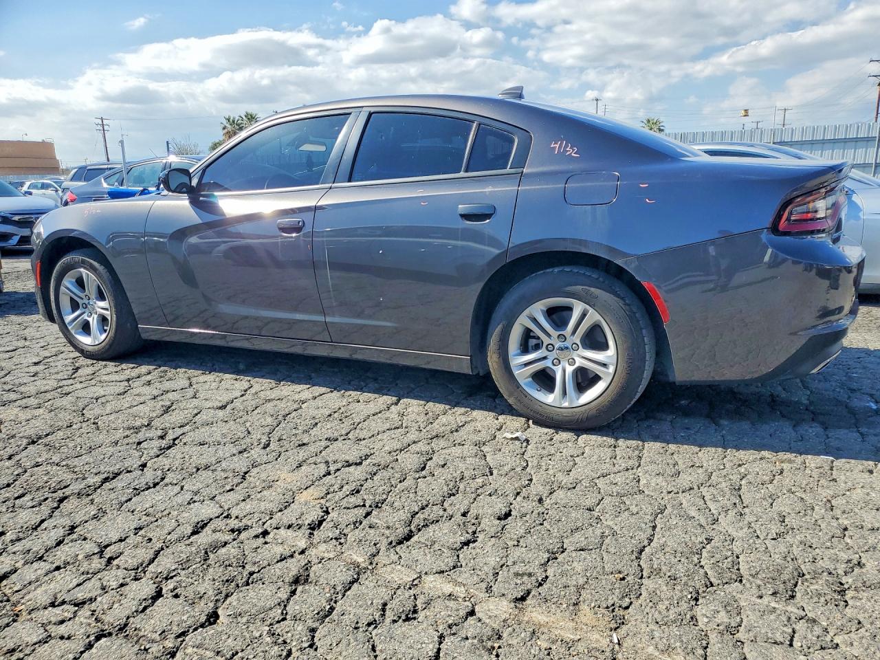 Dodge Charger Sxt