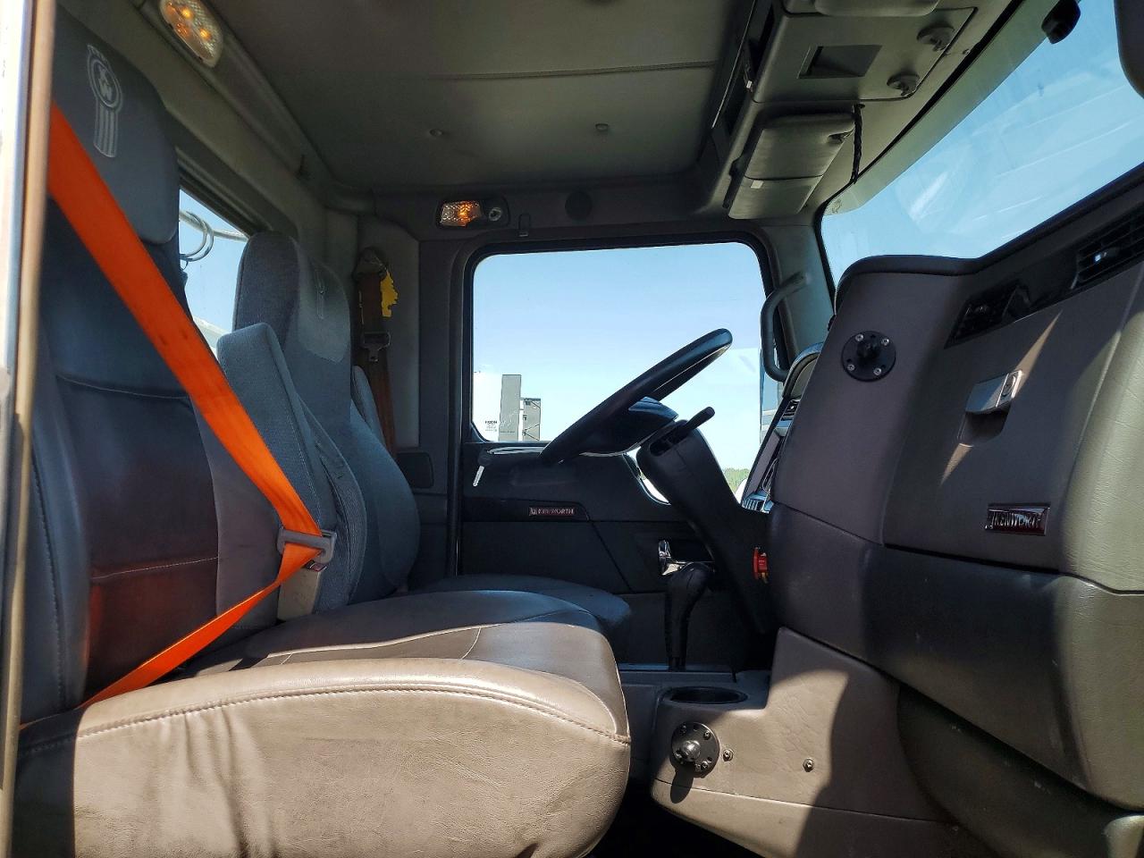 Kenworth Construction T400