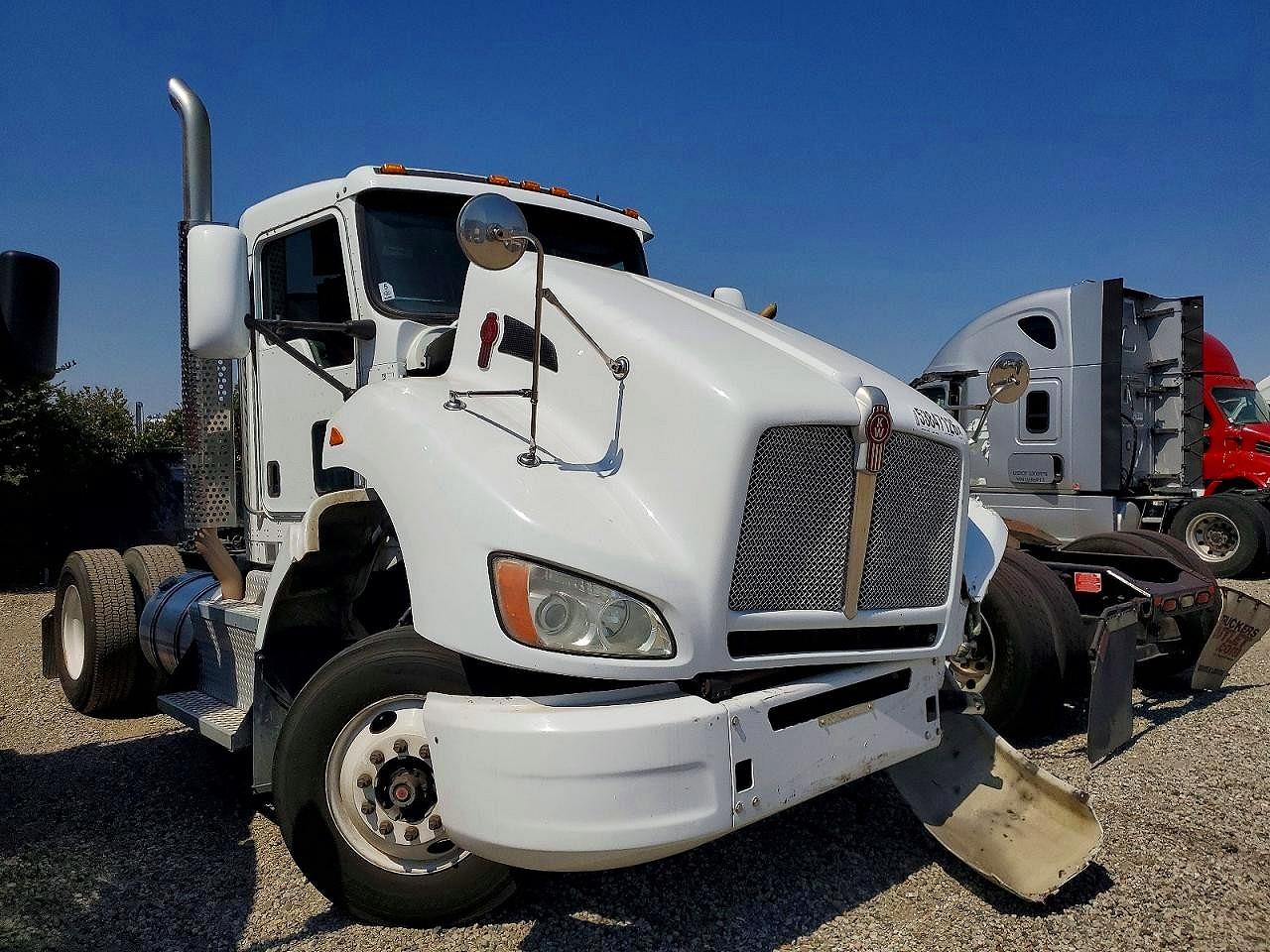 Salvage Kenworth Construction Image