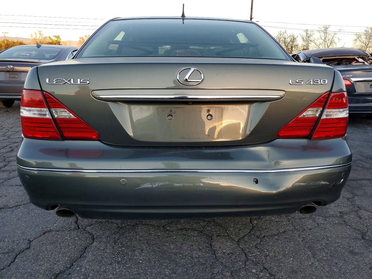 Lexus LS 430