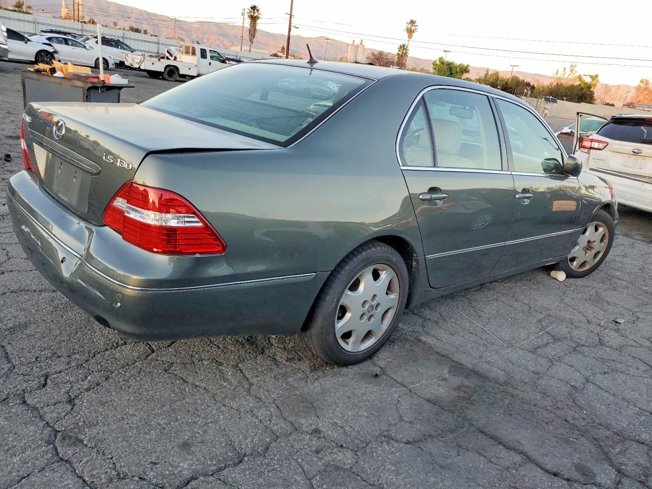 Lexus LS 430