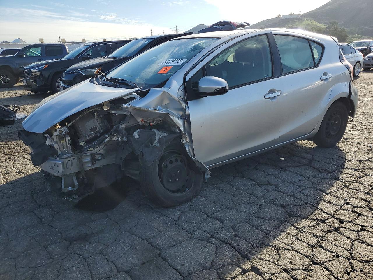 Salvage Toyota Prius Image