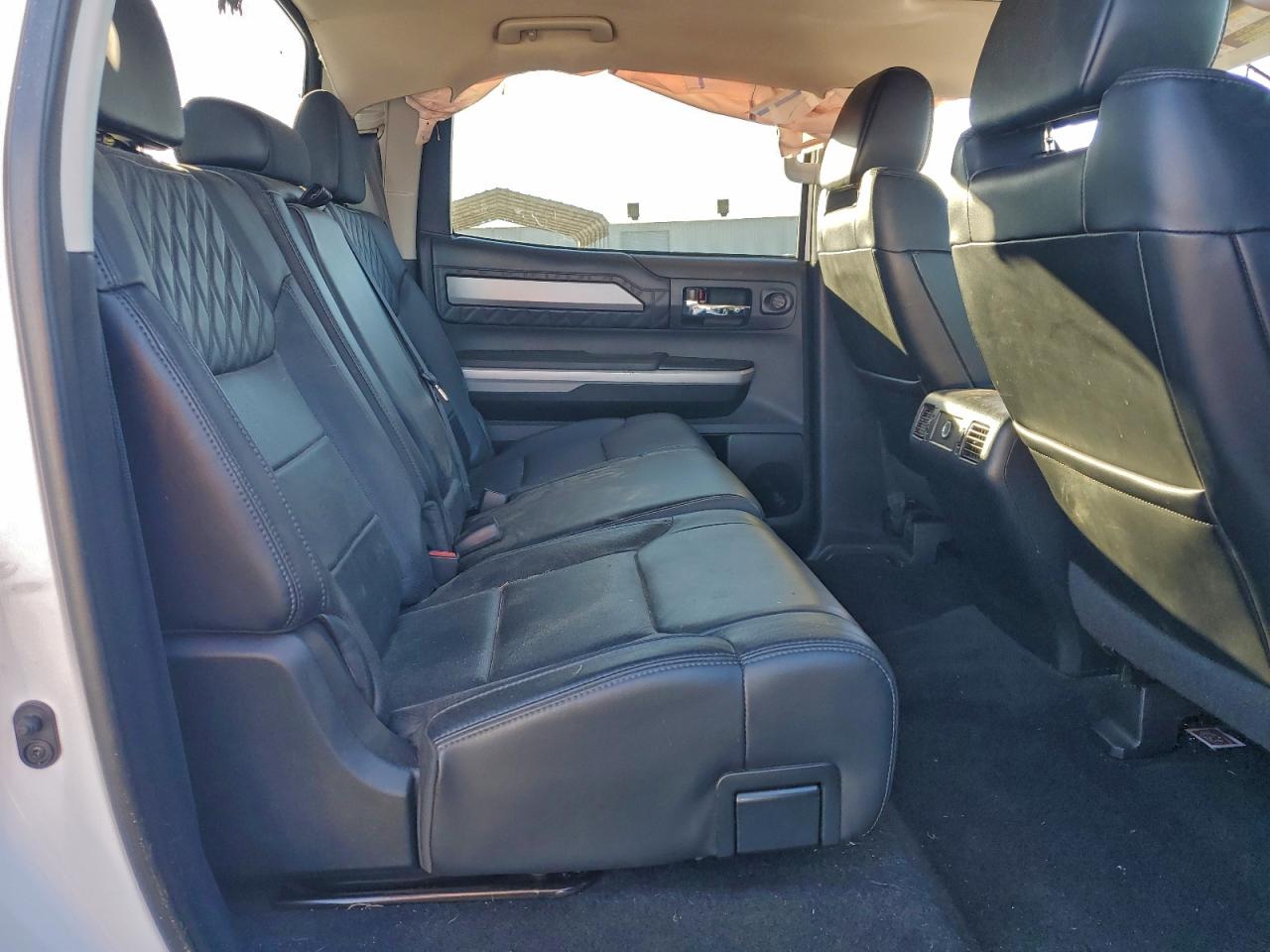 Toyota Tundra Crewmax 1794