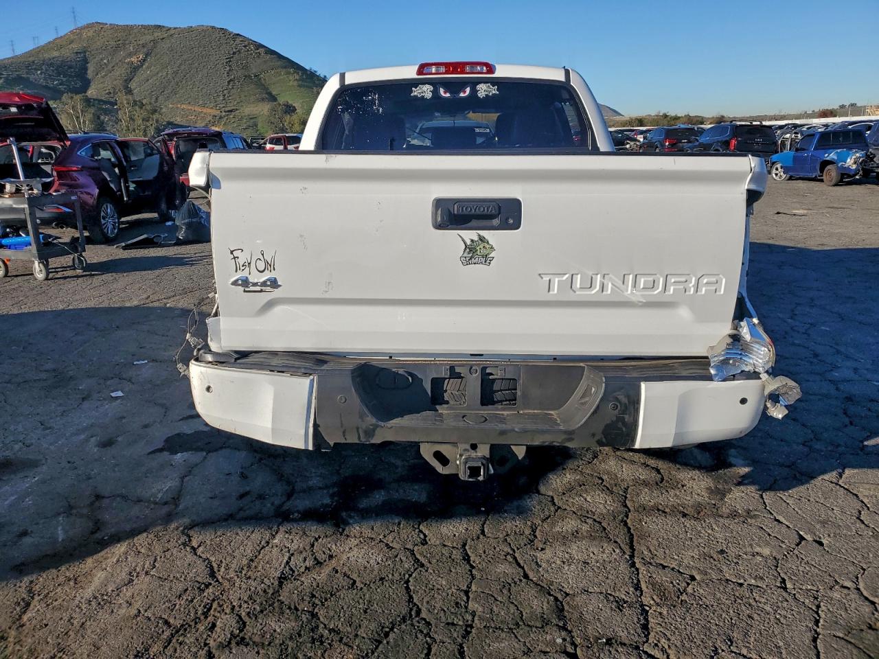 Toyota Tundra Crewmax 1794