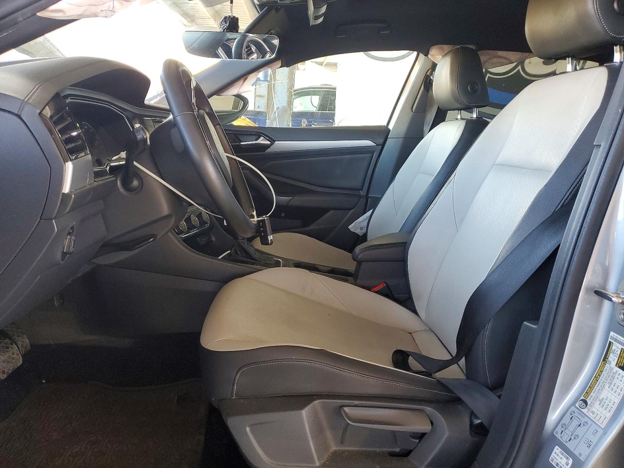 Volkswagen Jetta S