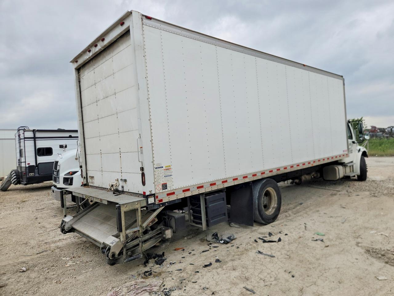 Freightliner M2