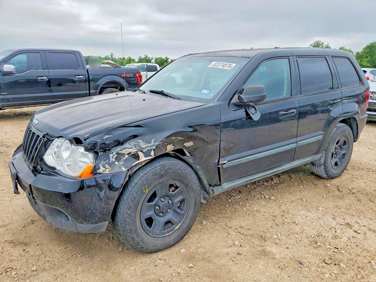 Salvage Jeep Cherokee Image