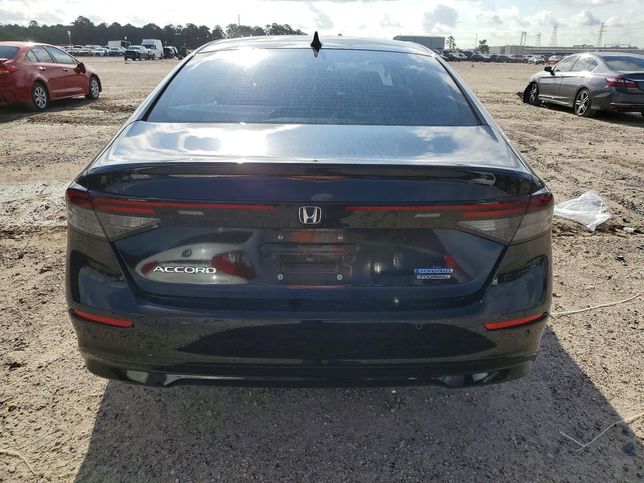 Honda Accord Touring Hybrid