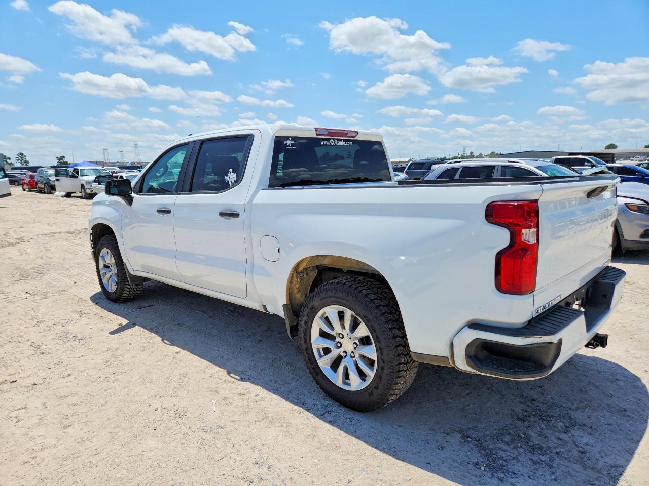Chevrolet Silverado C1500 Custom