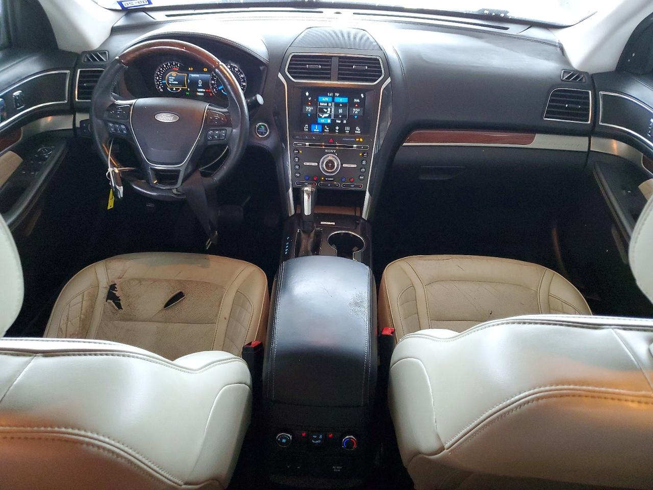 Ford Explorer Platinum