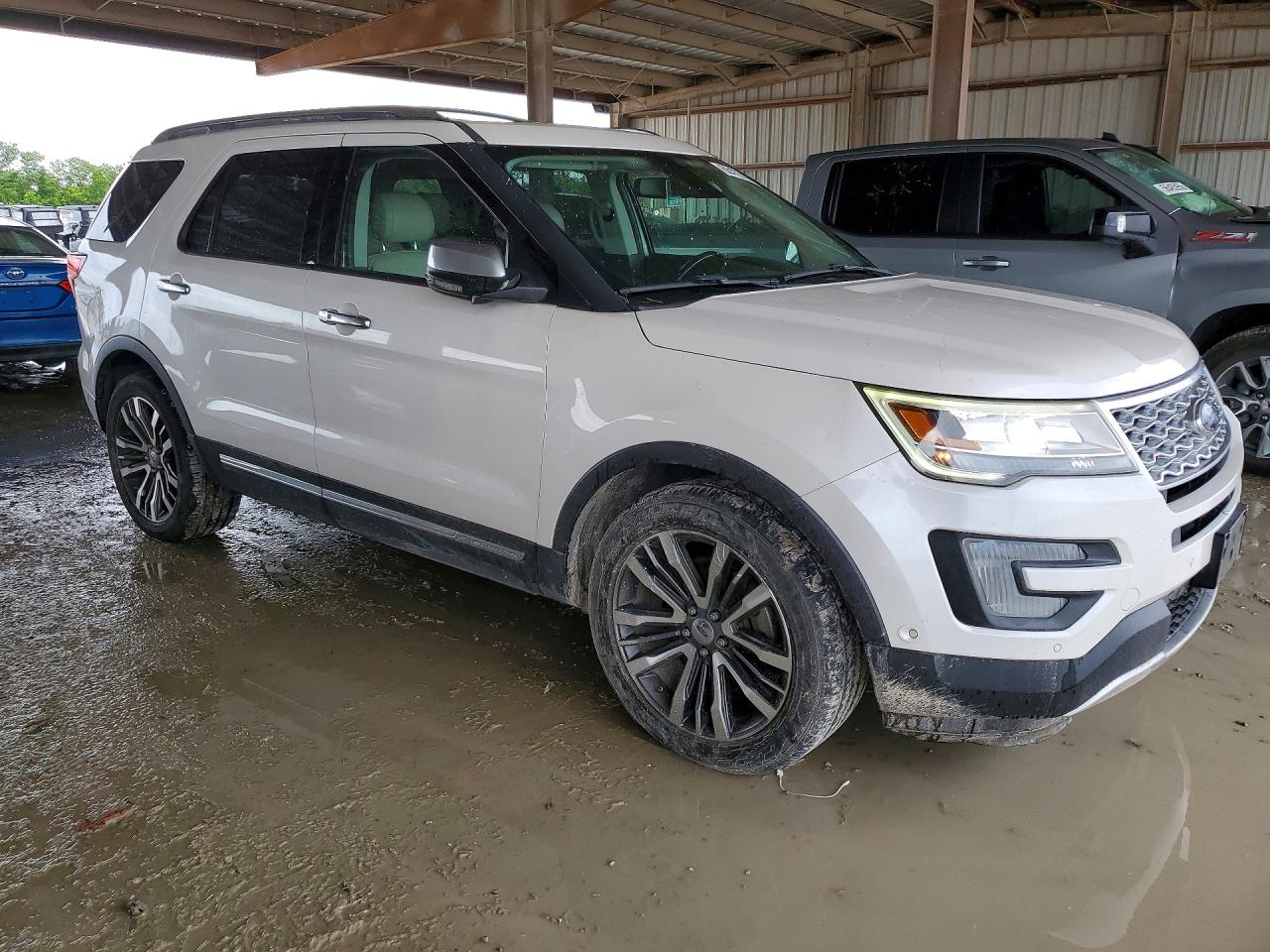 Ford Explorer Platinum