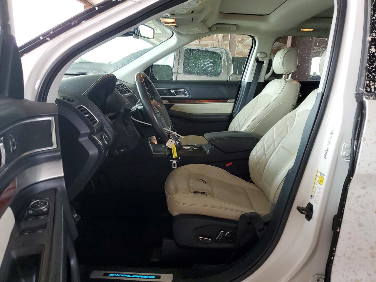 Ford Explorer Platinum