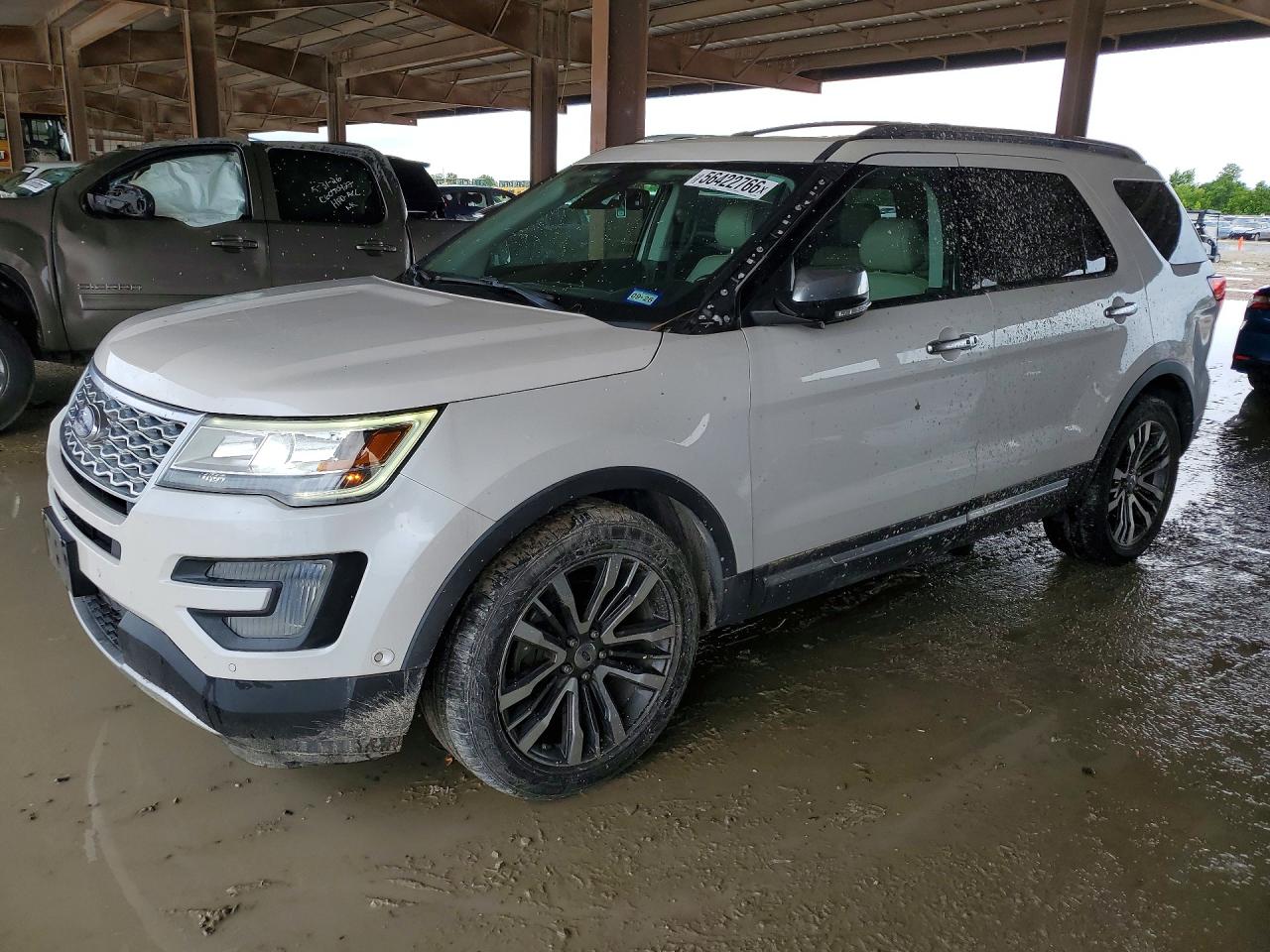 Salvage Ford Explorer Image