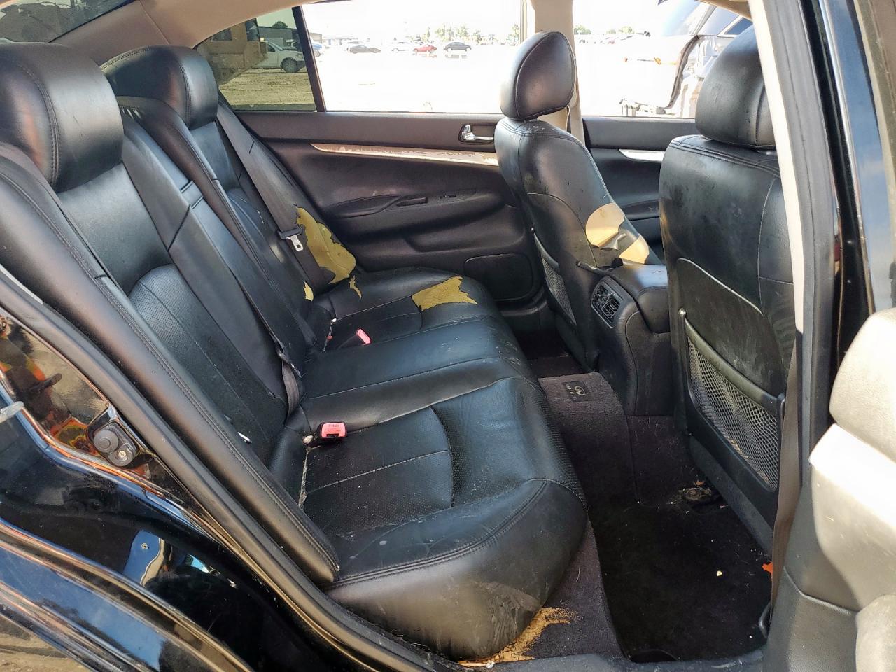 INFINITI G37 Base