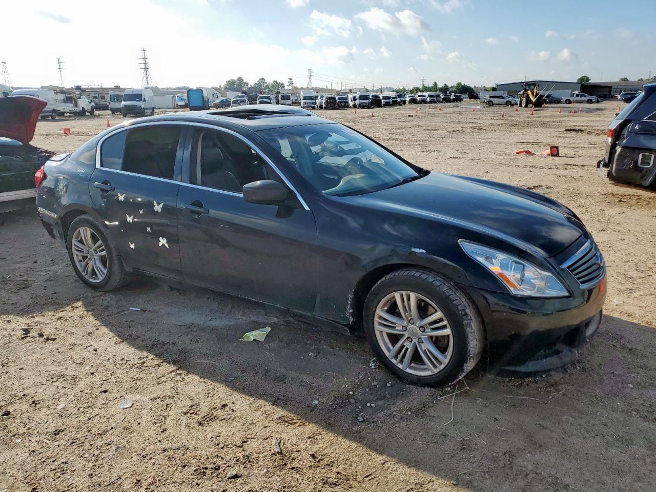 INFINITI G37 Base
