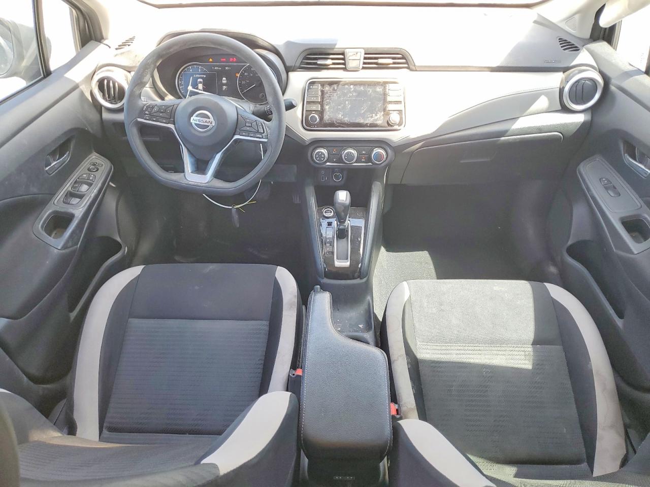 Nissan Versa Sv