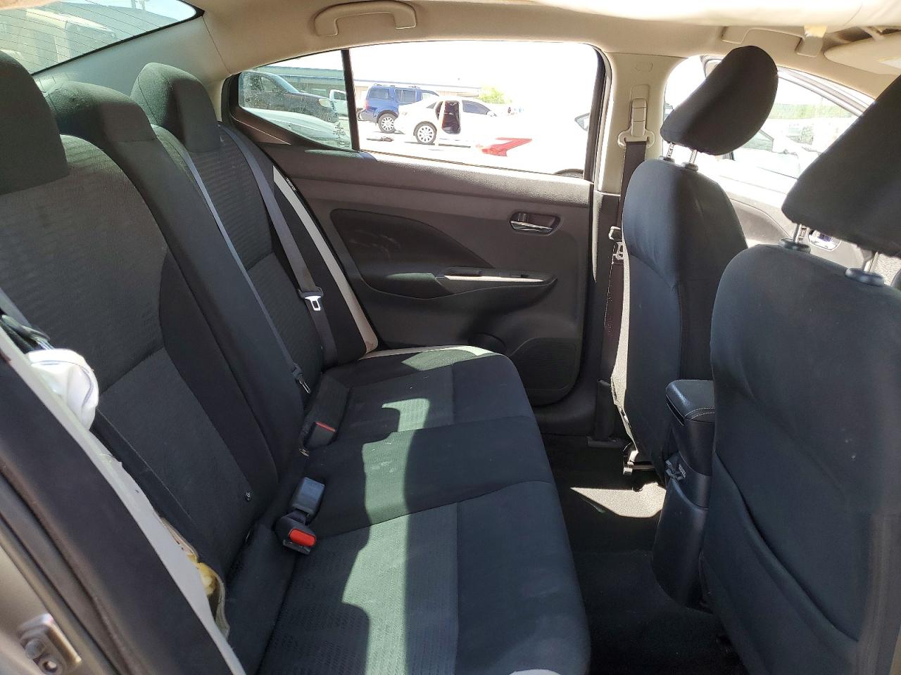 Nissan Versa Sv