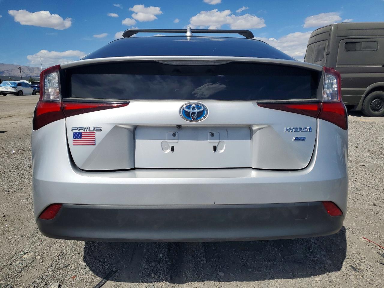 Toyota Prius L Eco