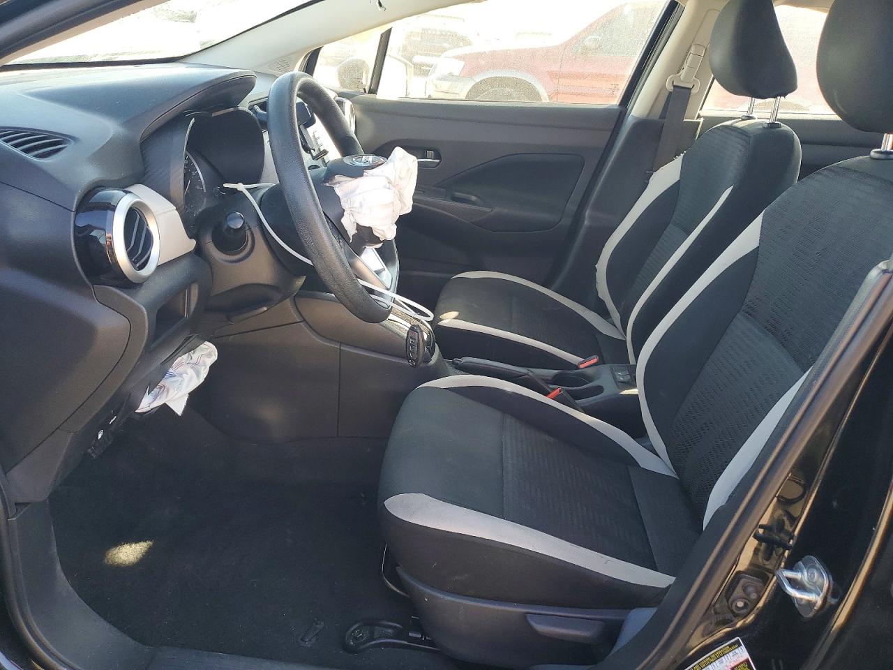 Nissan Versa Sv