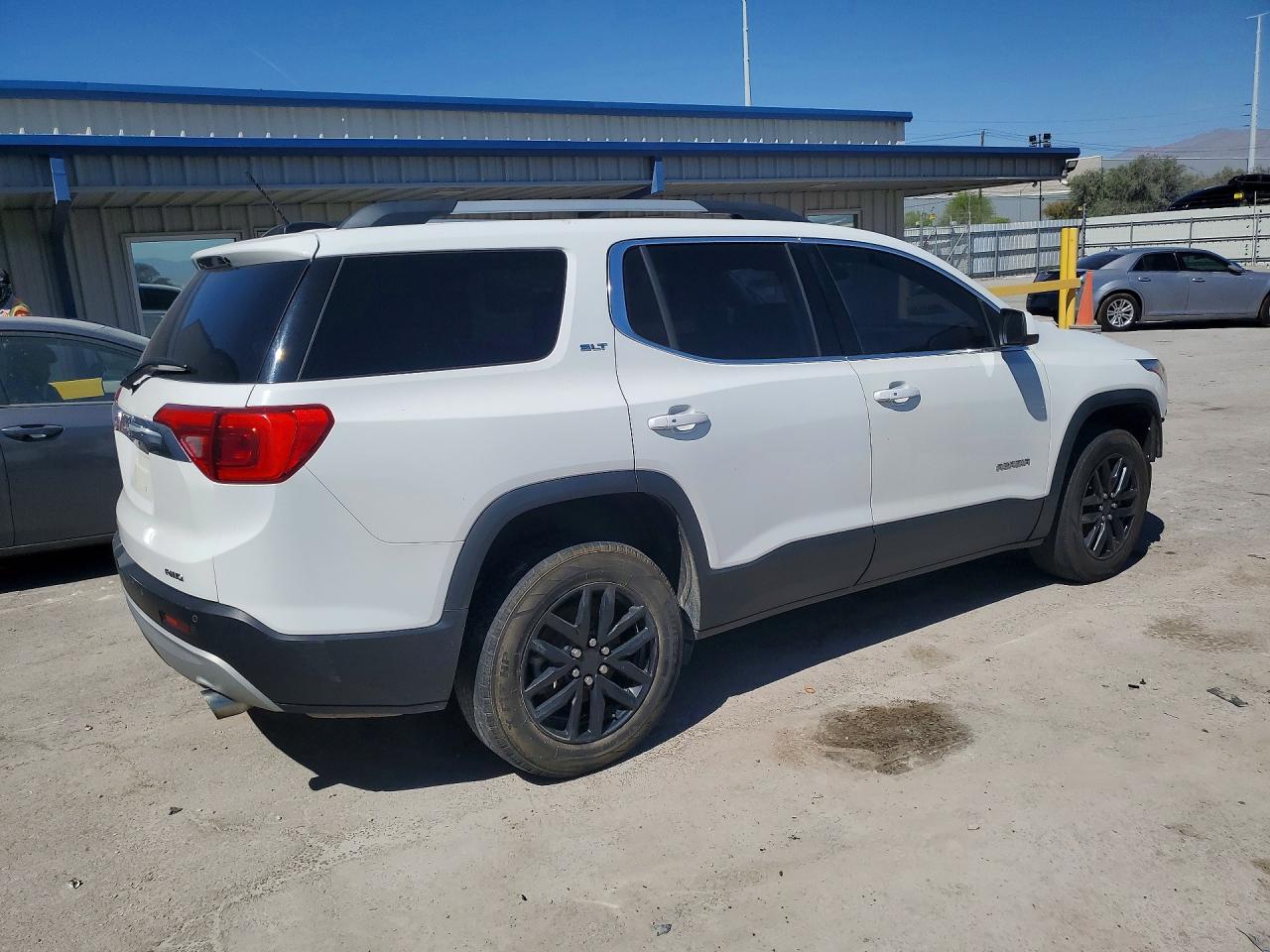 GMC Acadia