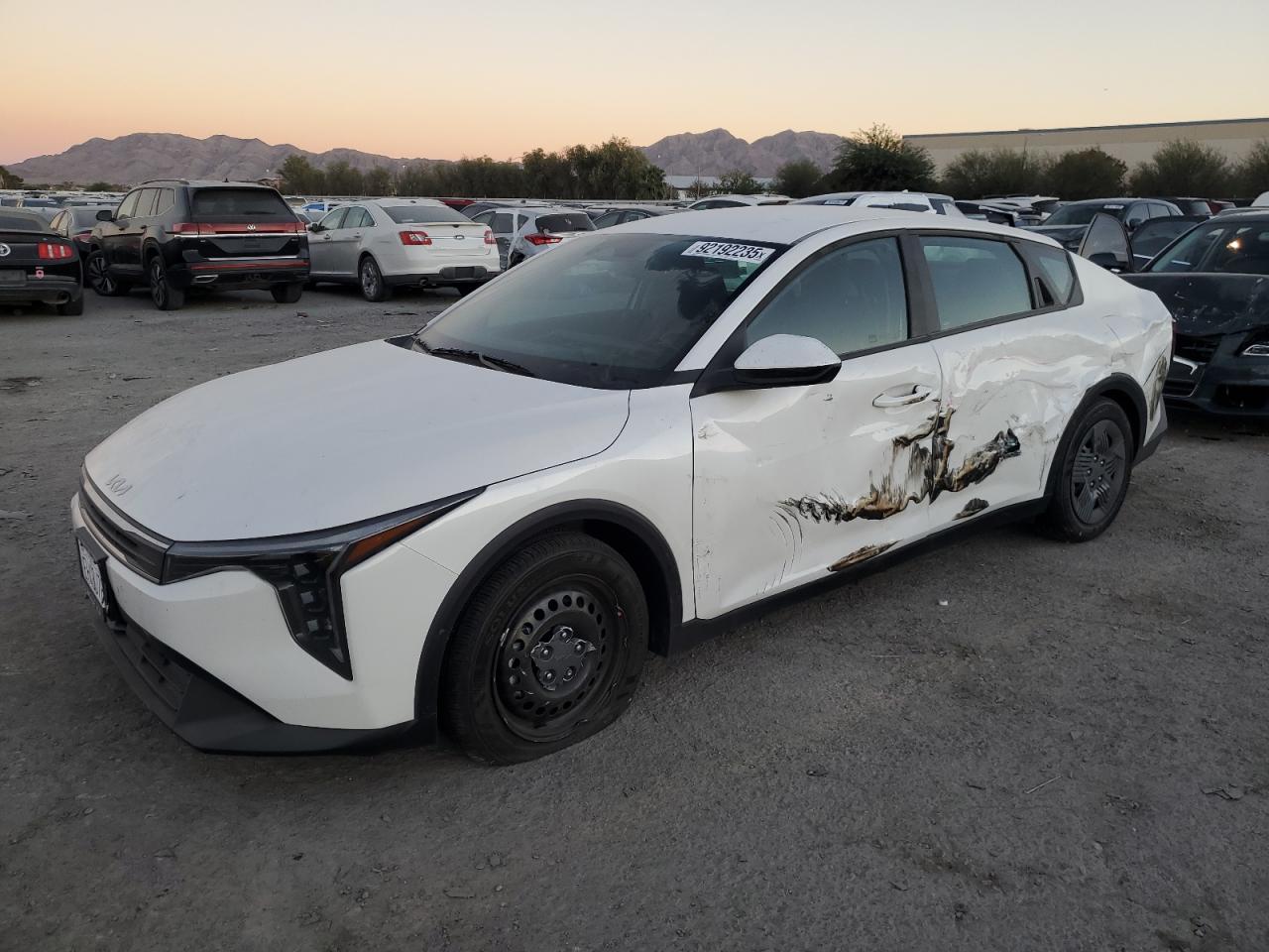 Salvage Kia K4 Lx Image